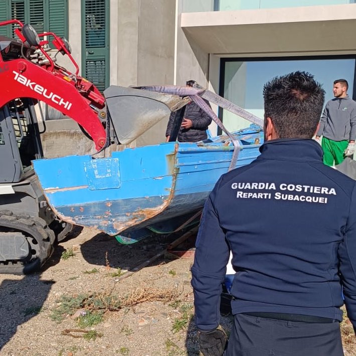 operazione guardua costiera torre faro