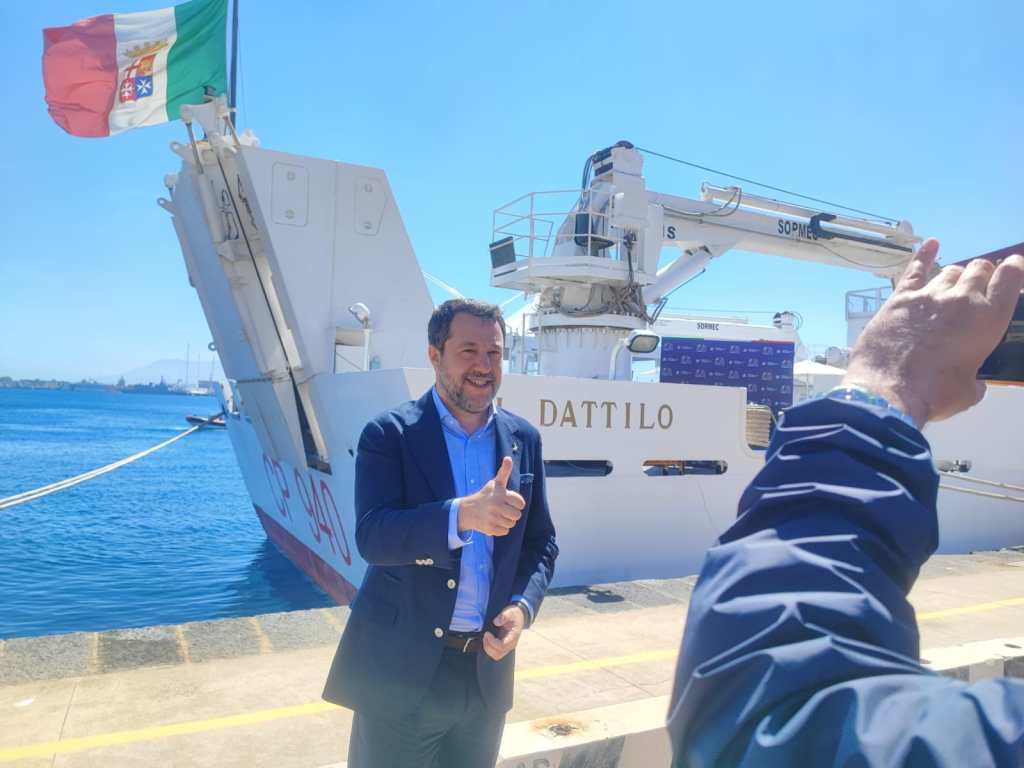 Matteo Salvini alla nave Dattilo di Messina