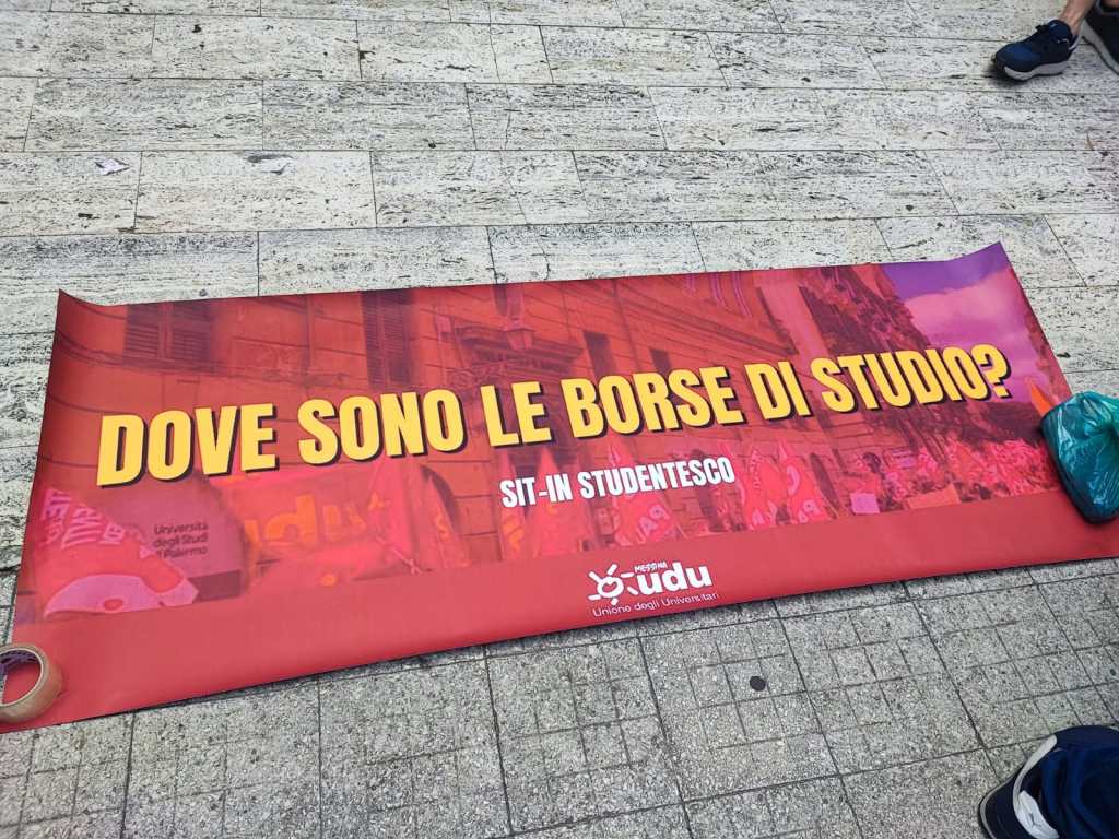 Iniziativa Udu a Messina per borse di studio