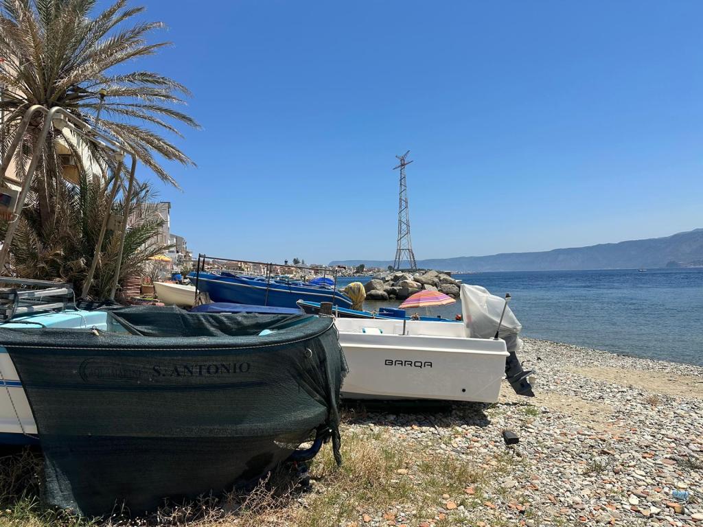 Controlli barche a Torre Faro