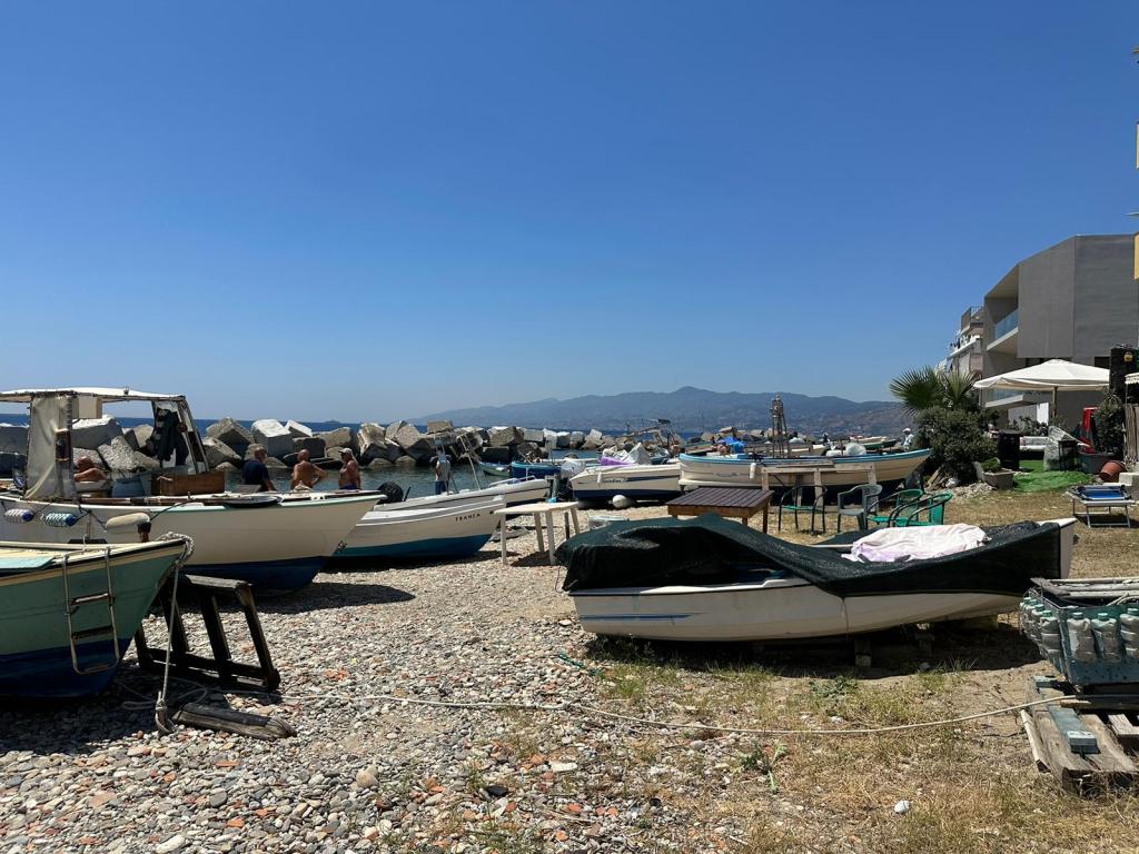 Controlli barche a Torre Faro