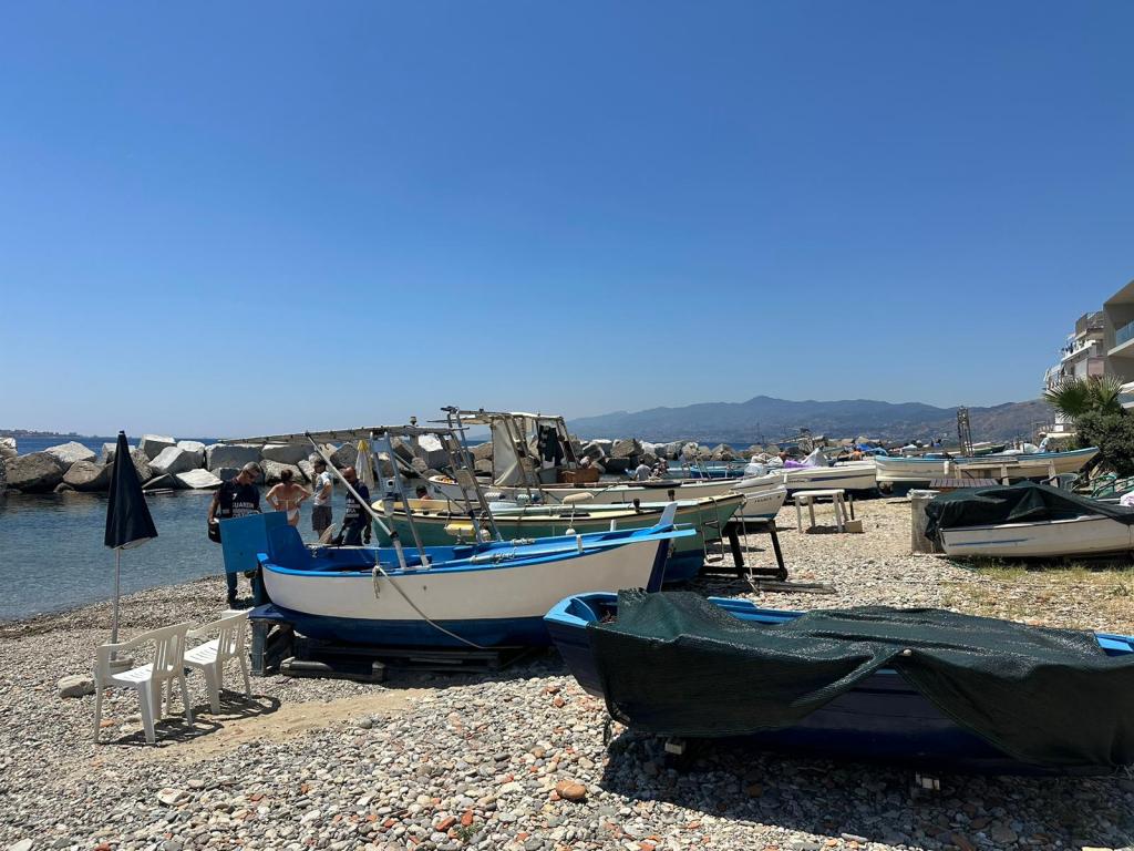 Controlli barche a Torre Faro