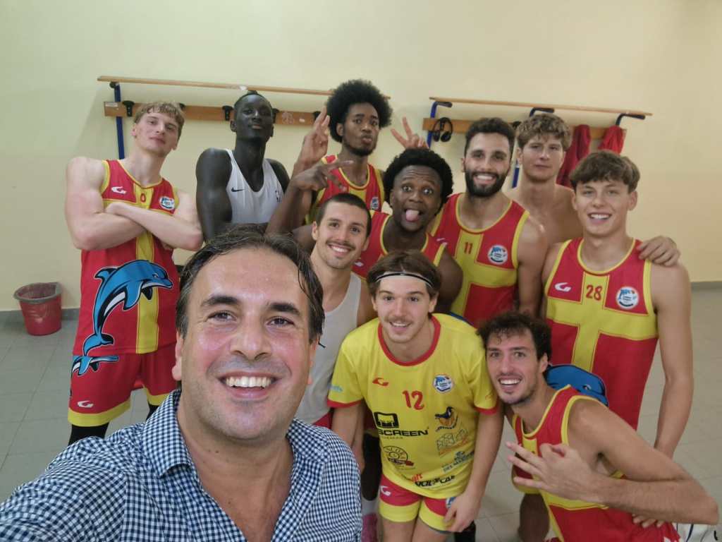 foto vittoria basket school