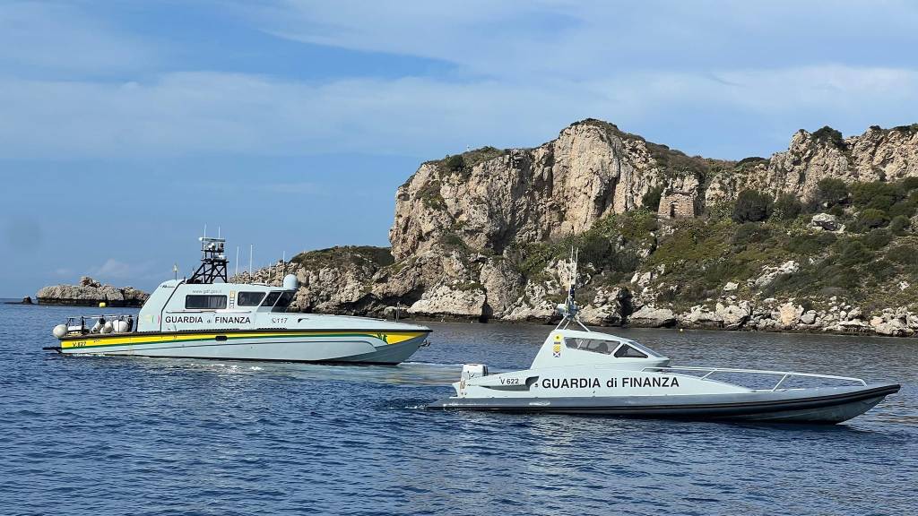 Pesca subacquea illegale alla Piscina di Venere, nell’Area Marina Protetta di Capo Milazzo