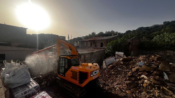 lavori demolizioni via catanoso