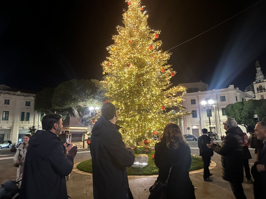 Piazza Lo Sardo 