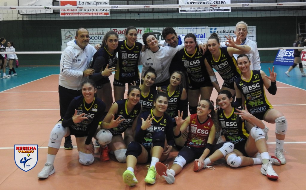 messina volley festeggia la vittoria