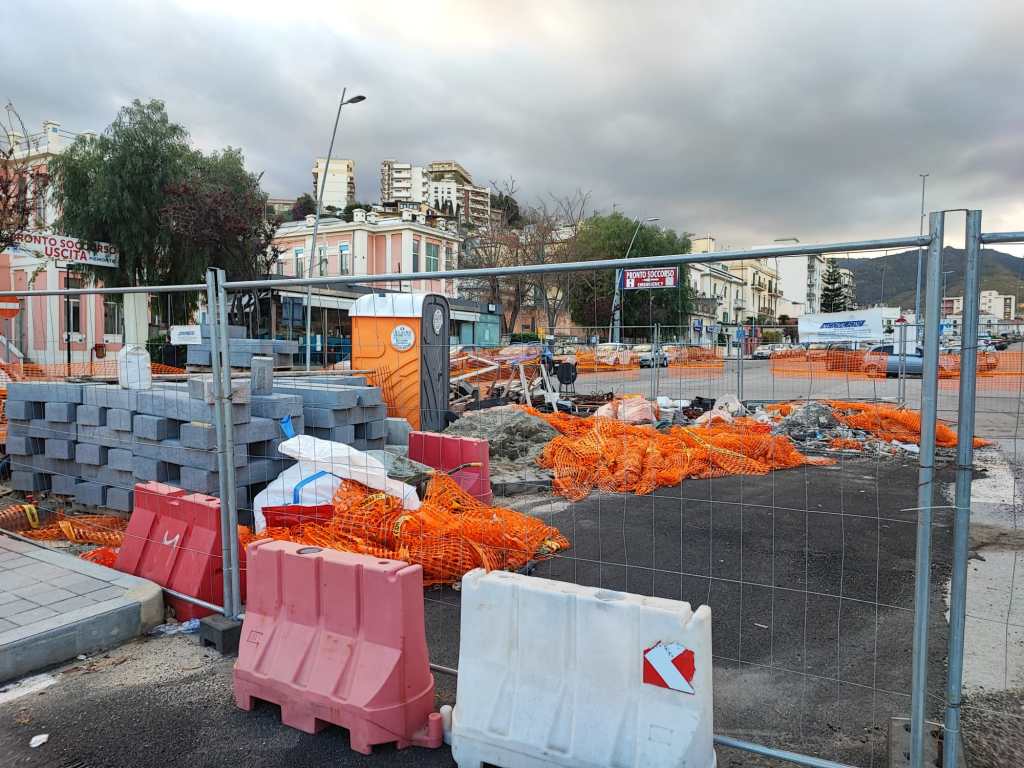 lavori parcheggio viale europa ovest