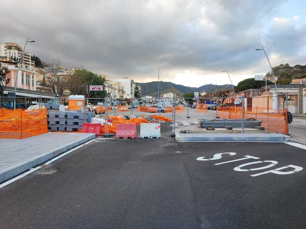 lavori parcheggio viale europa ovest